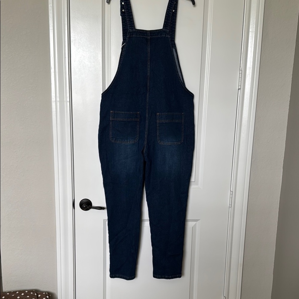 Denim overalls w/ adjustable straps - Picture 4 of 6